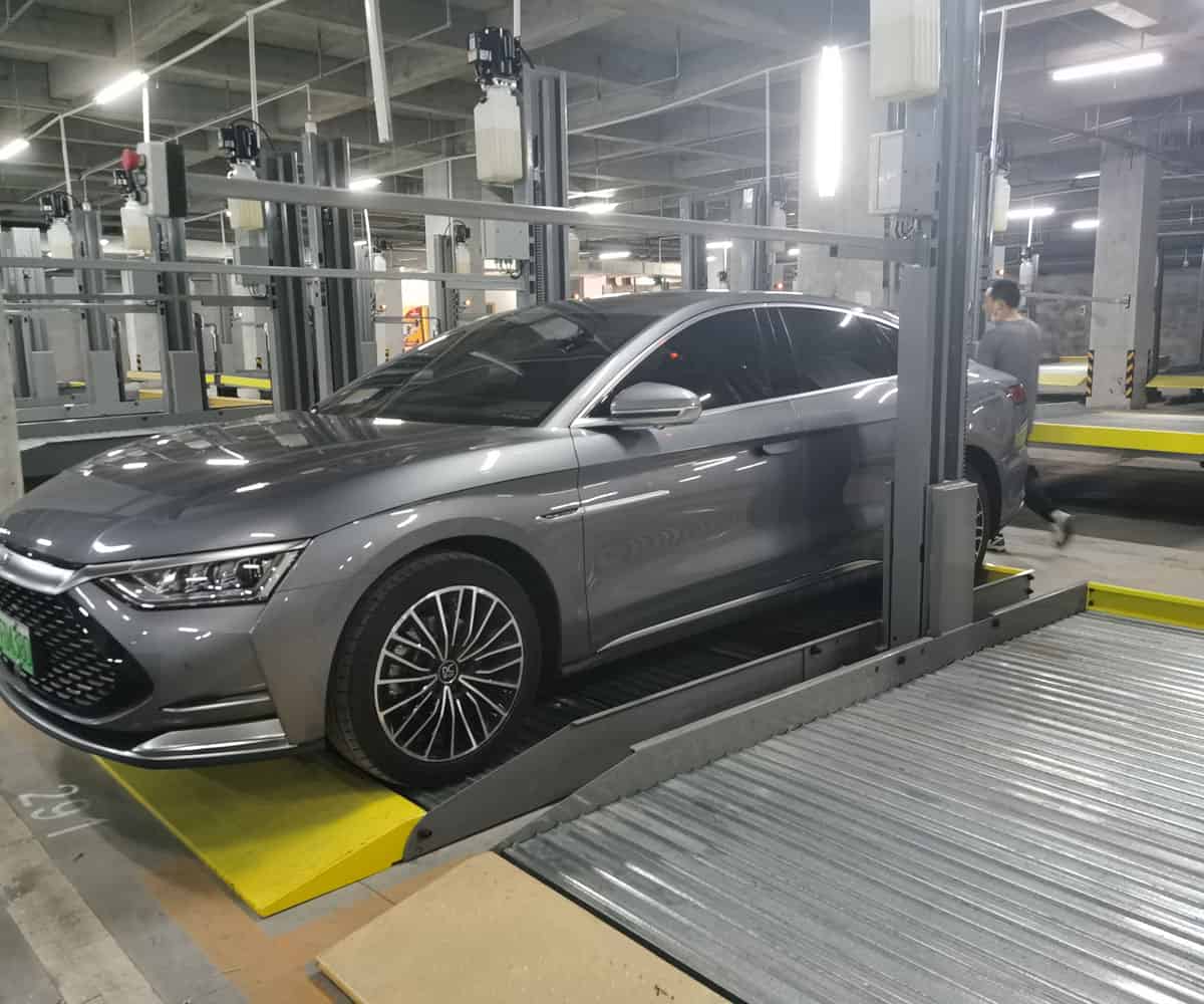 小區四柱簡易升降類停車寶